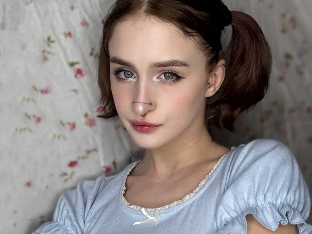 LunaWolfmoon LiveJasmin