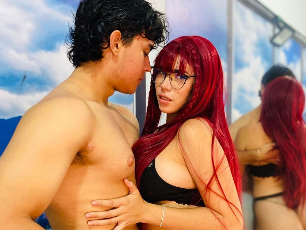 LunnaAndLiamn LiveJasmin