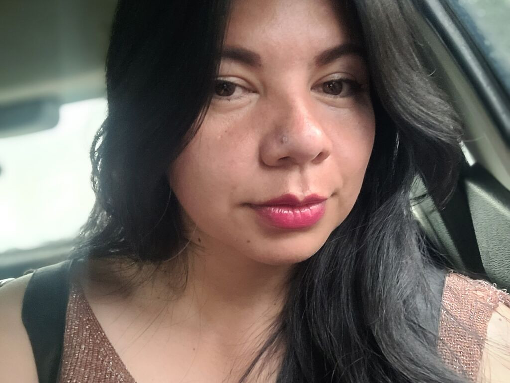 MacarennaGomez LiveJasmin