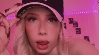 MadalineSensenig Cam