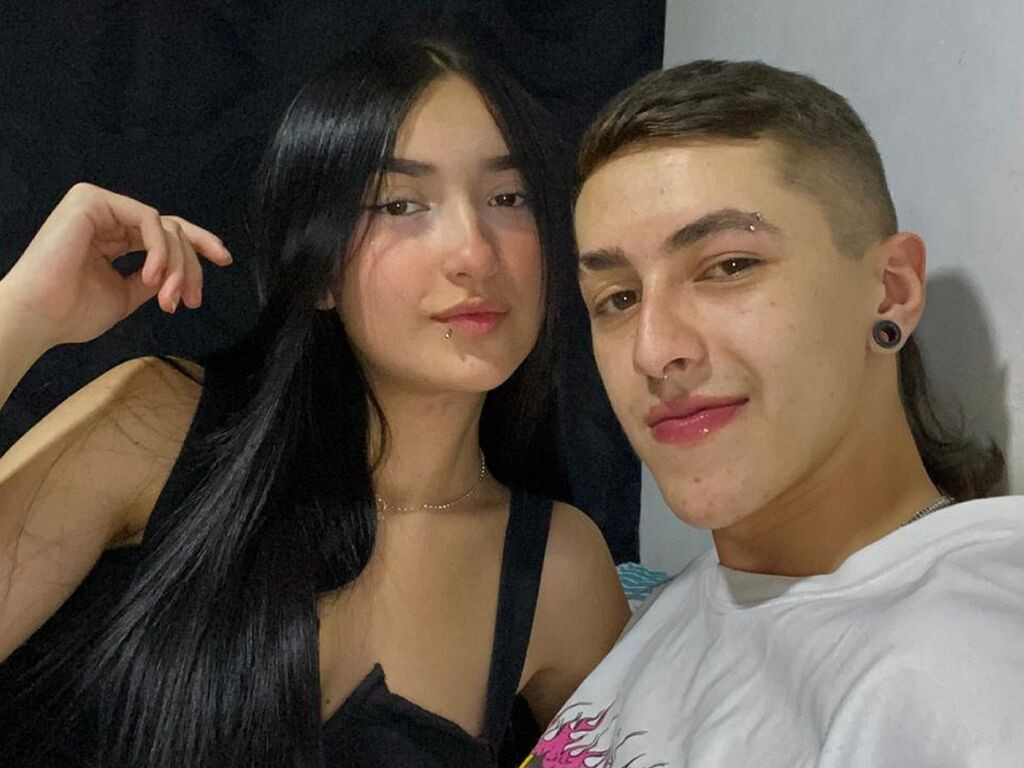 MaddyAndNate LiveJasmin