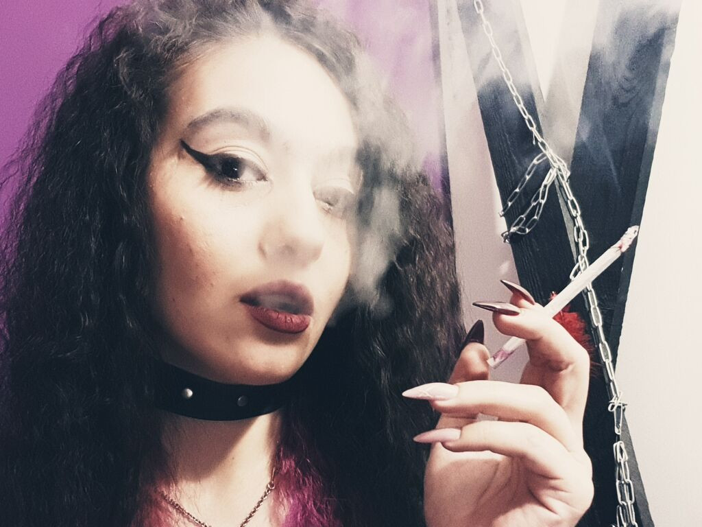 MadeleineLynn LiveJasmin