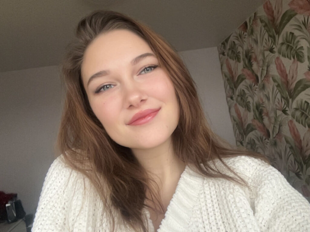 MadelinAlford LiveJasmin