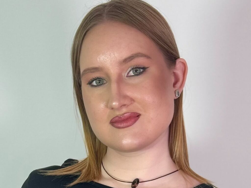 MaileCangialosi Nude