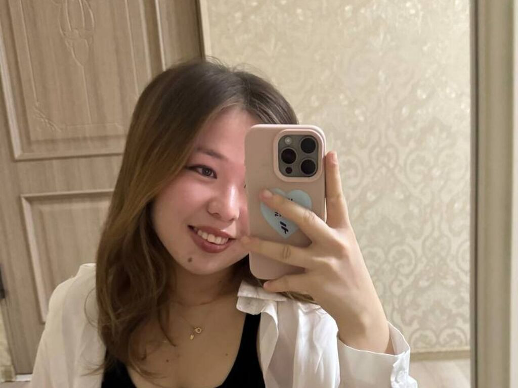 ManuelaSturgis LiveJasmin