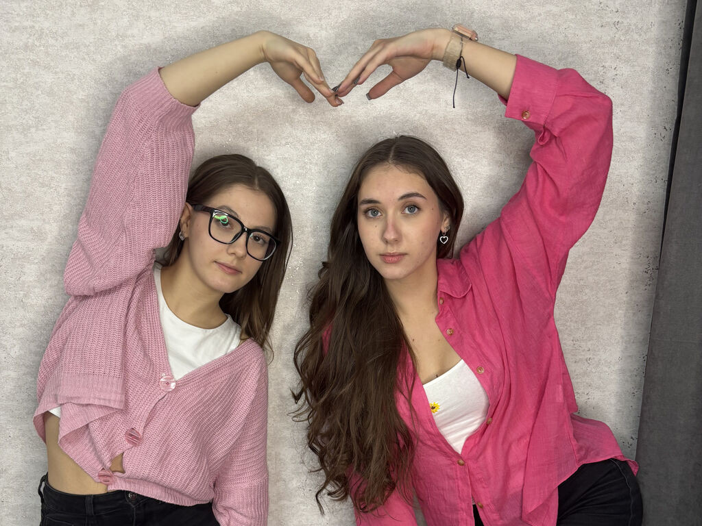 MargaretVicki LiveJasmin