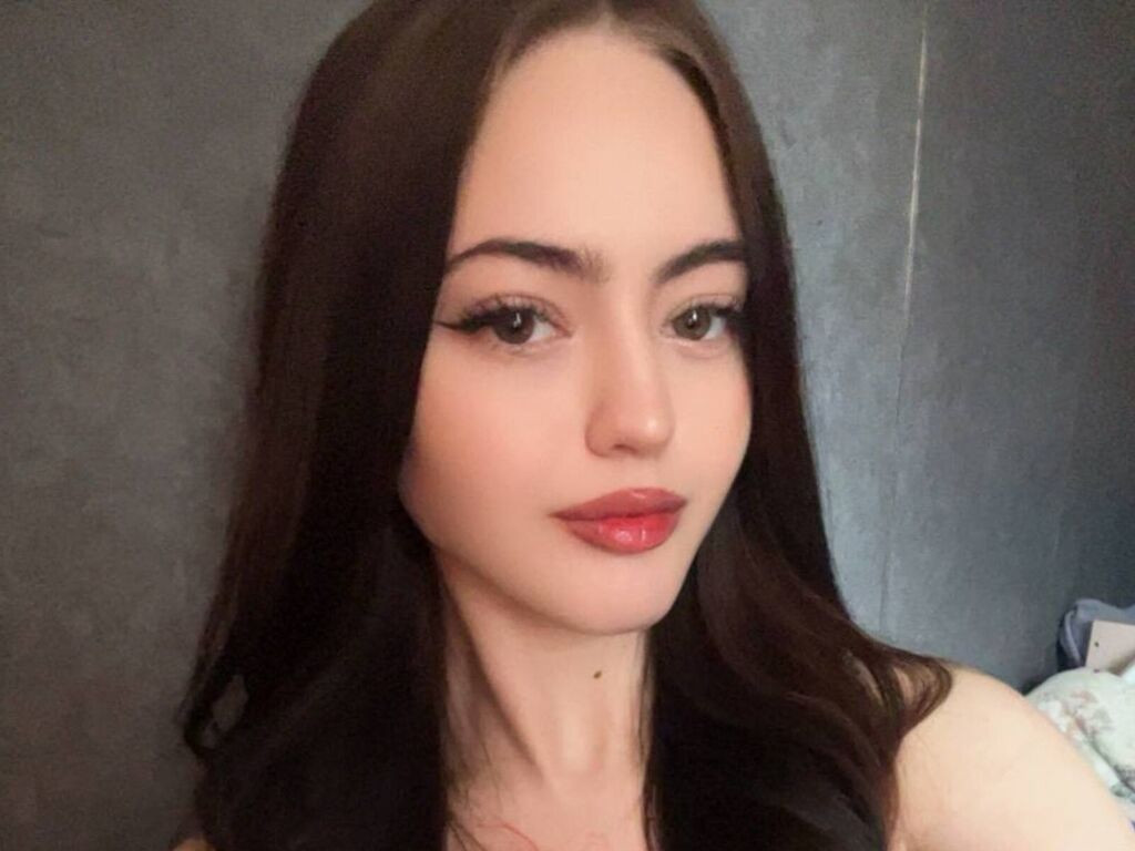 MariamGillingham LiveJasmin