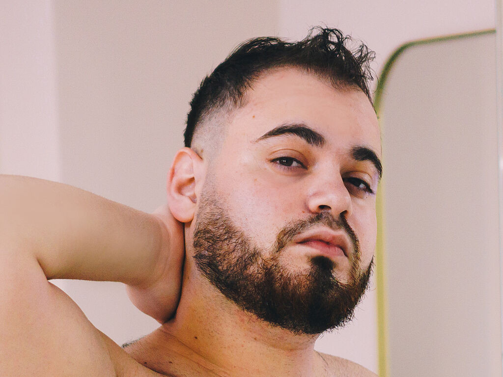 MateoGreen Nude