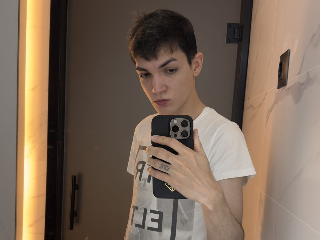 MatthewTwitty LiveJasmin