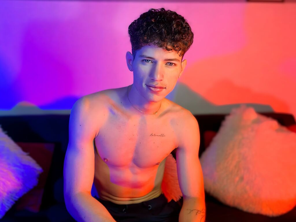 MattiaGreco LiveJasmin