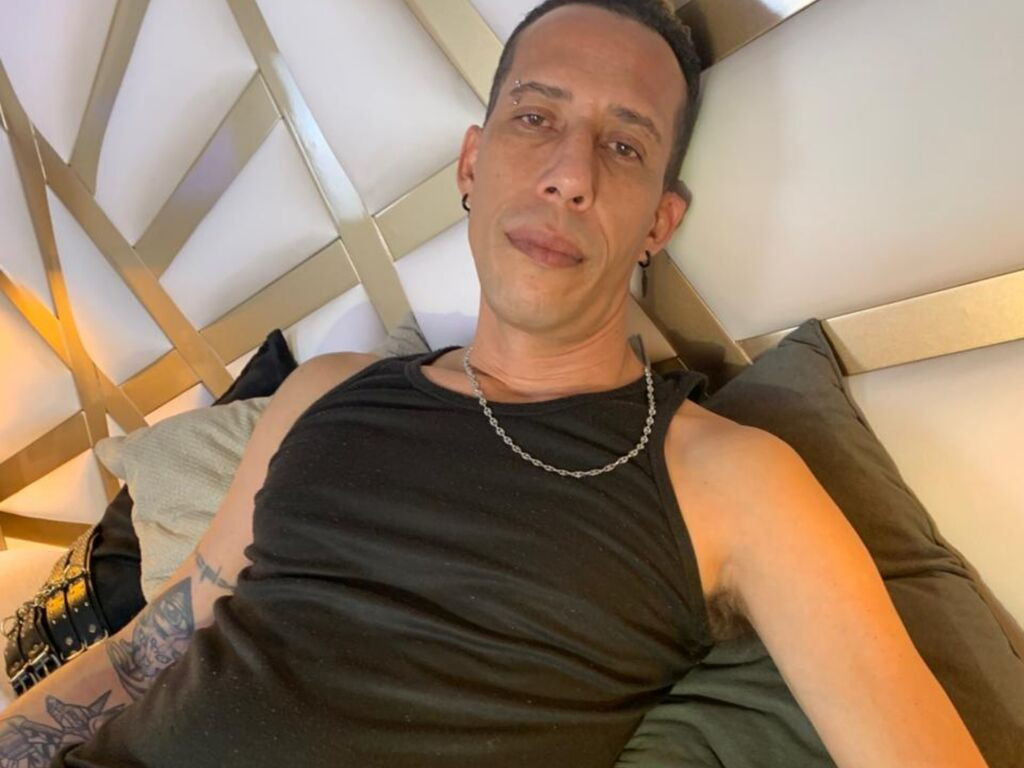 MauTomson LiveJasmin