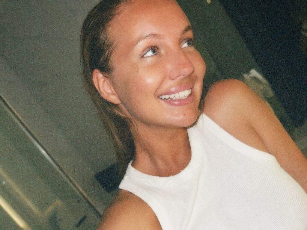 MayaBe LiveJasmin