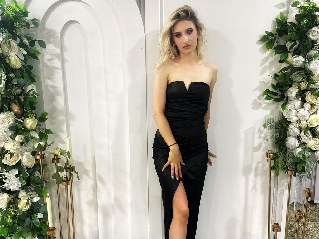 MayaDuncan Nude