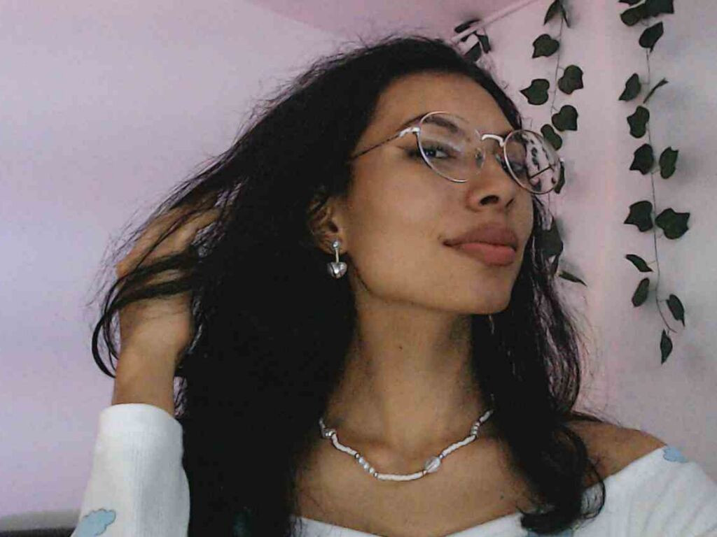 MayaRouge Nude