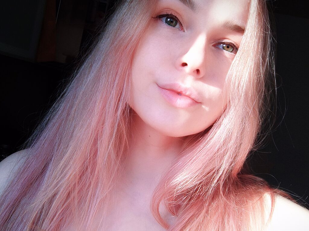 MayaRouse Nude