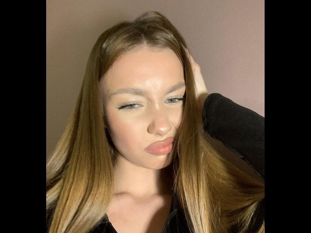 MaybelleBucklew Desnudo