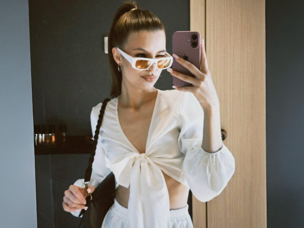 MeganWillsn LiveJasmin