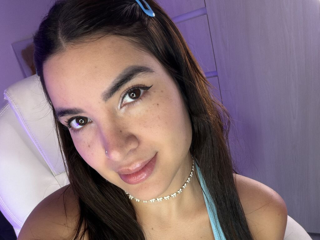 MelanyCol LiveJasmin