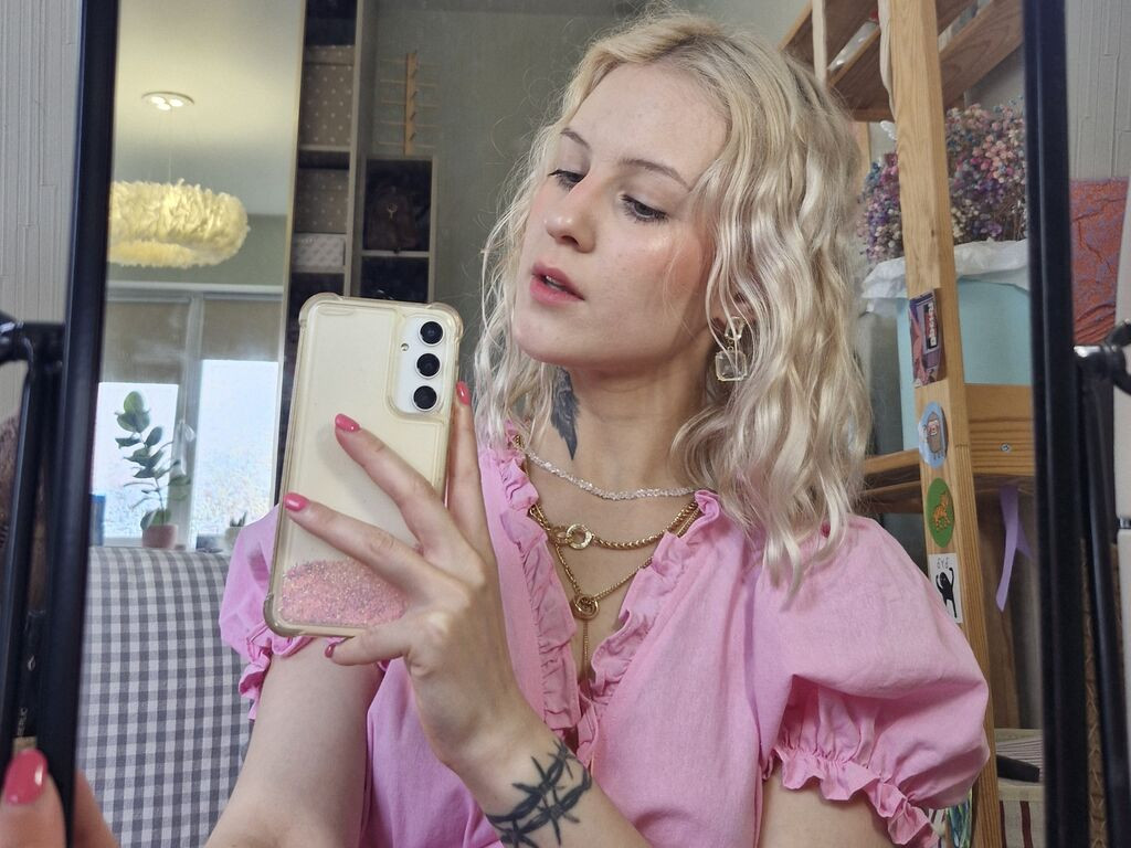 MelissaOushens Desnudo