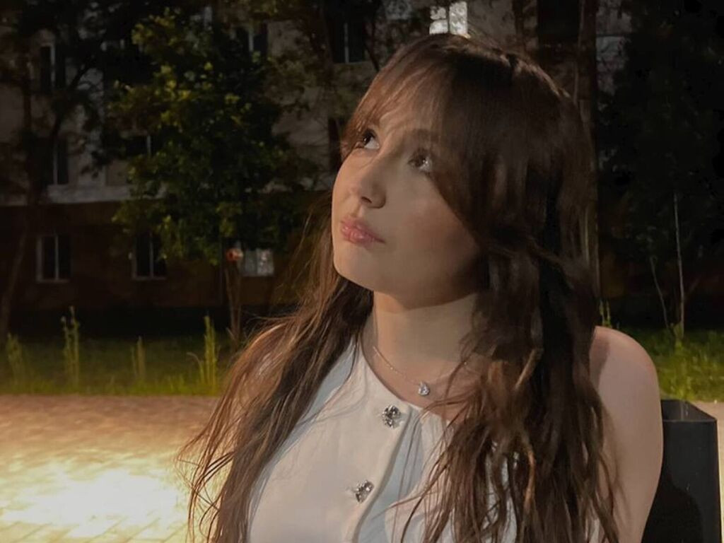 MerrieMenitz LiveJasmin