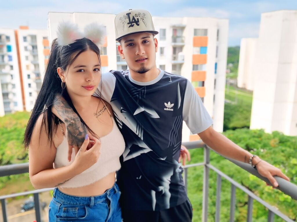 MiaAndCharles Desnudo