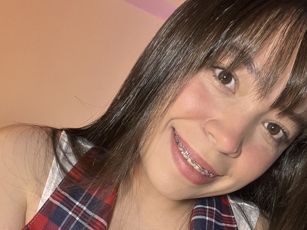 MiaAurora LiveJasmin