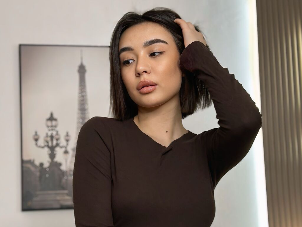 MiaJavira LiveJasmin