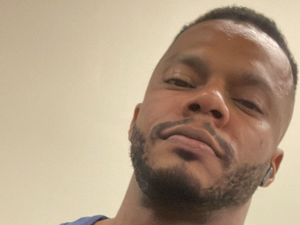 MikaelAslam LiveJasmin