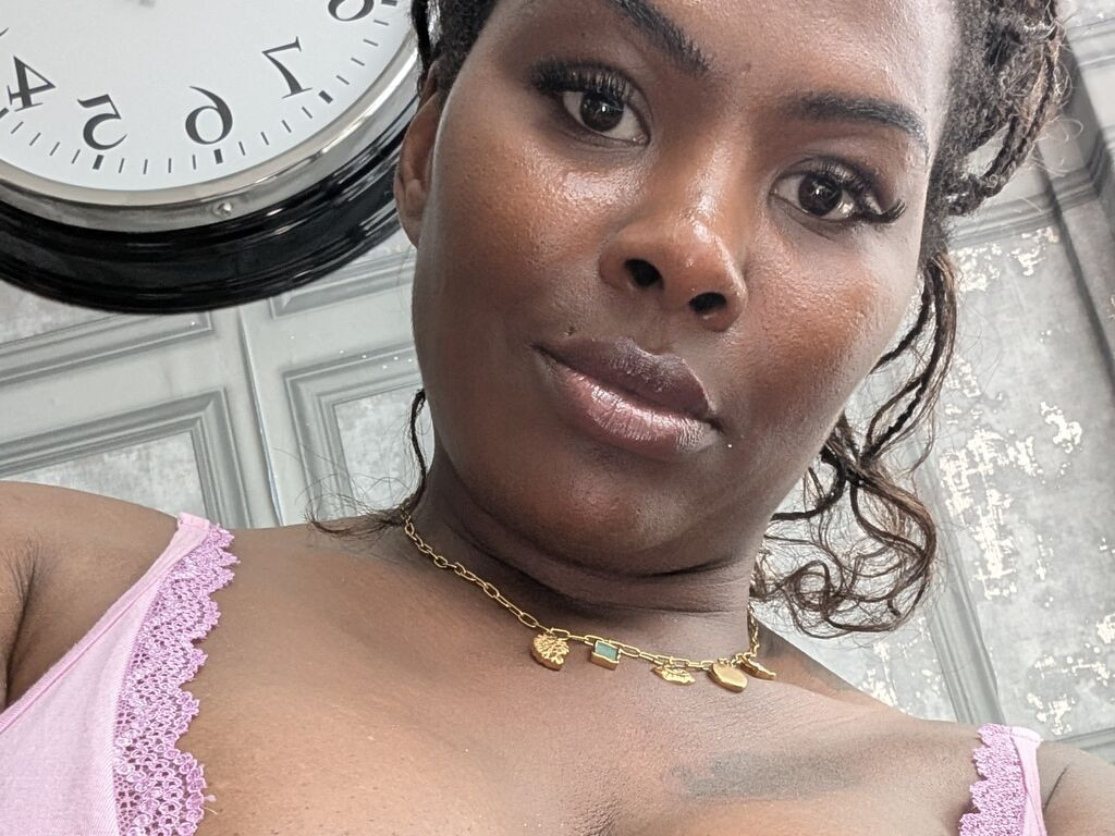 MilkyMarie LiveJasmin