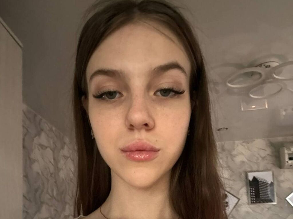 MillieBurnworth Nude