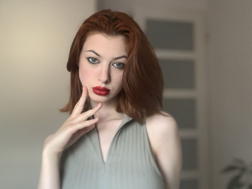 MiraKaine LiveJasmin