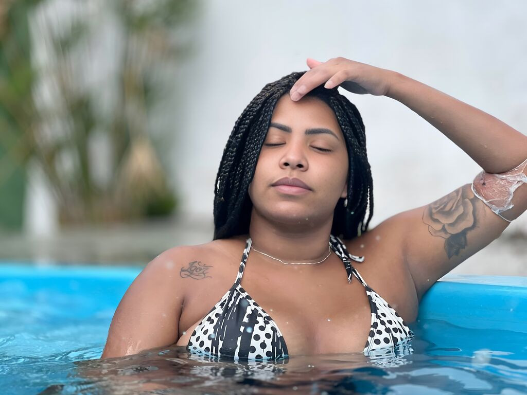 MonicaQuadros LiveJasmin