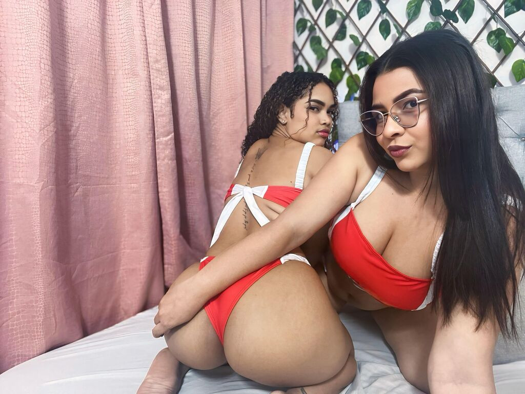 NadyaAndYara LiveJasmin