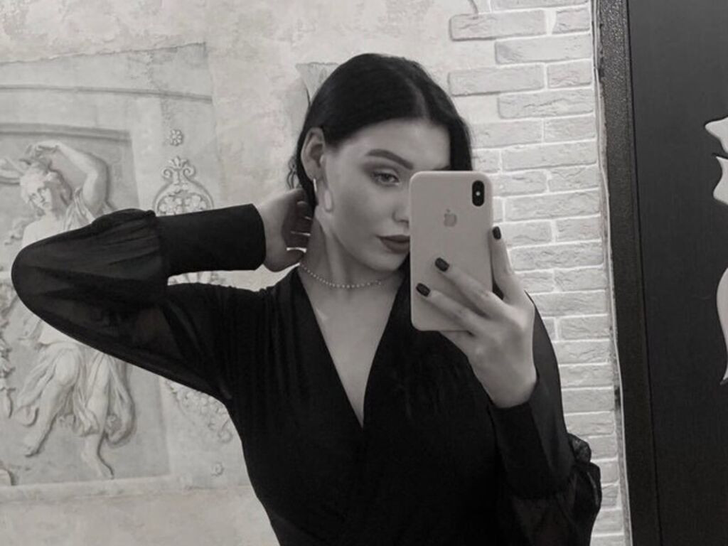 NaomaDeighton LiveJasmin