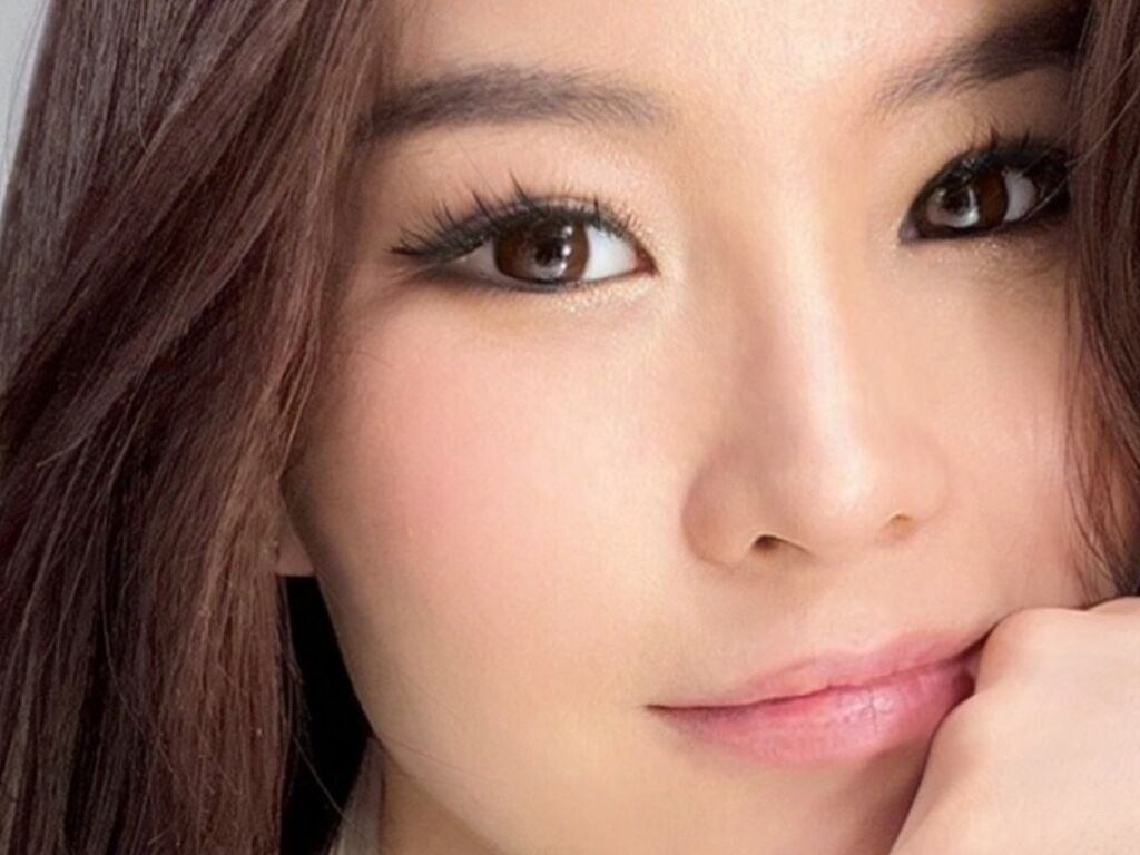 NaomiAyanami LiveJasmin