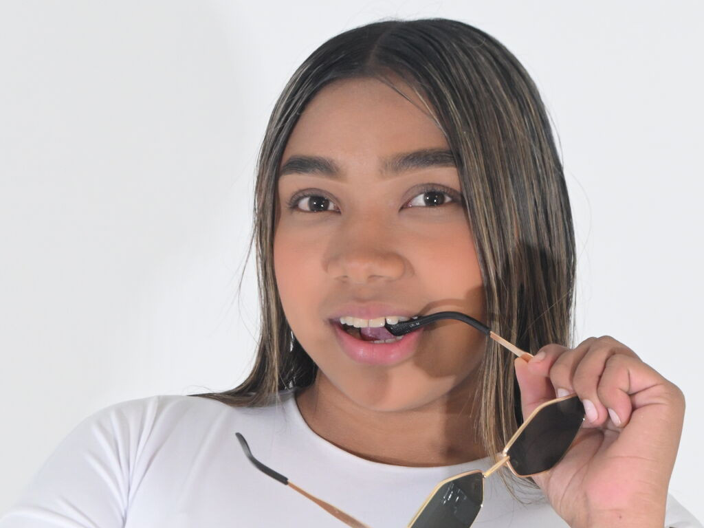 NataliaEbony LiveJasmin