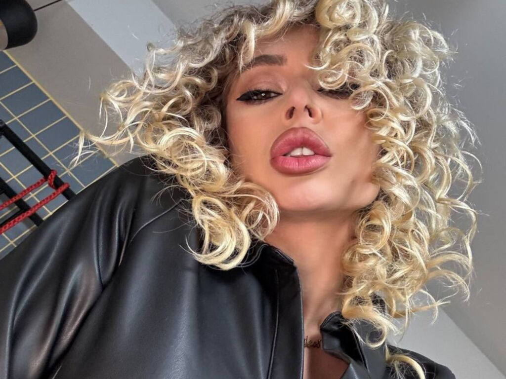 NatashaLiora Desnudo