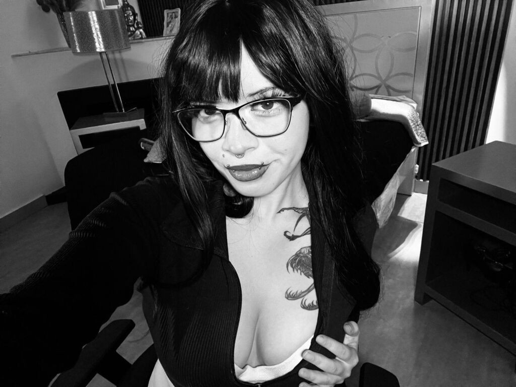 NathashaHotson LiveJasmin