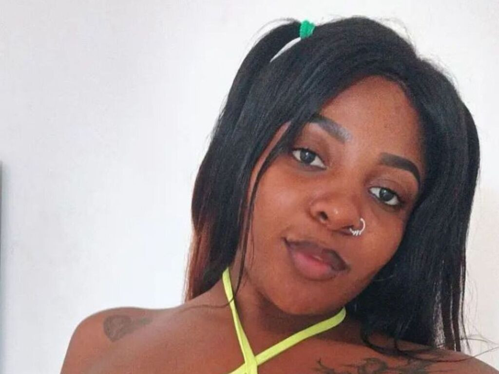 NeferetCharlotte Desnudo