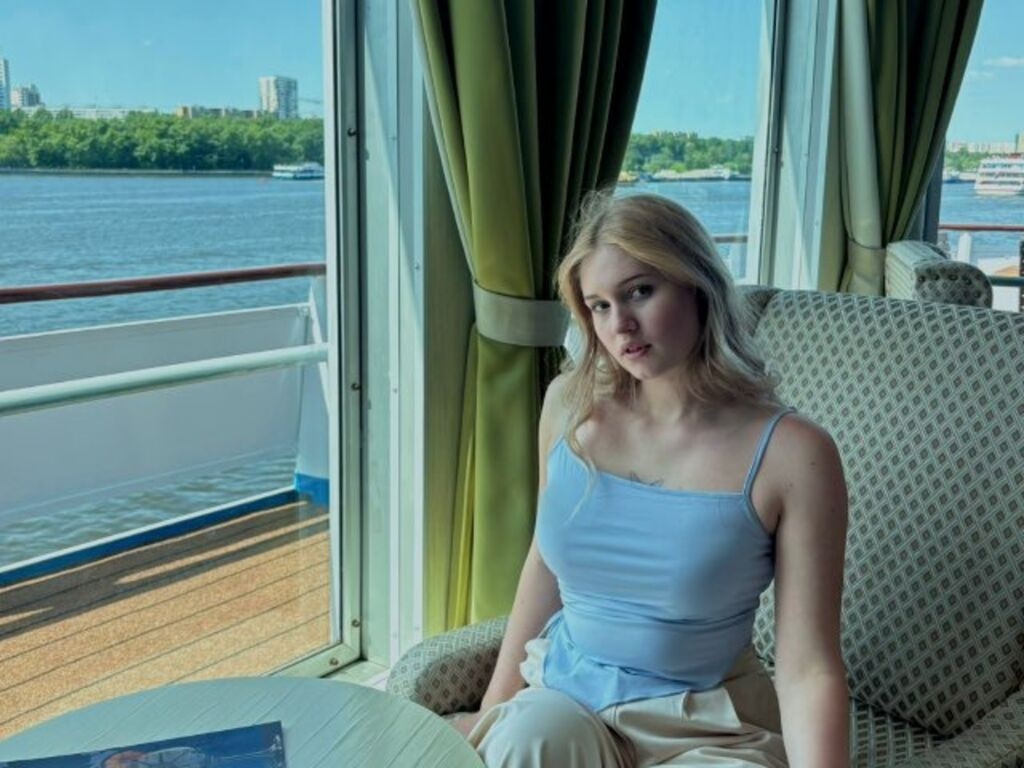 NellaMcgarraugh Nude