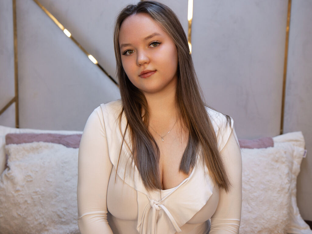 NellyNolan LiveJasmin