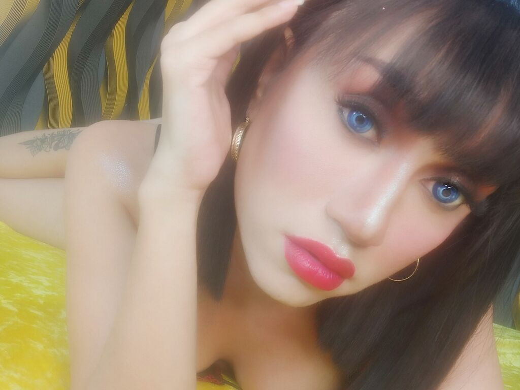 NeriahEvans Nude