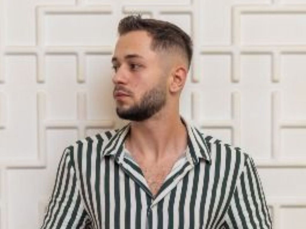 NicholasPal Desnudo