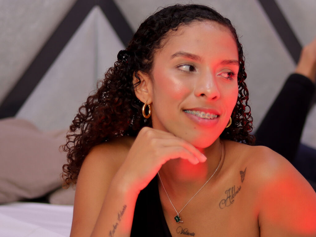 NicoleBakker LiveJasmin