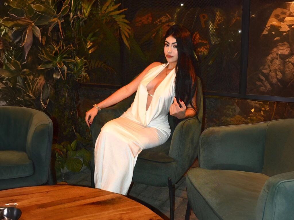 NicoleeFerrer LiveJasmin