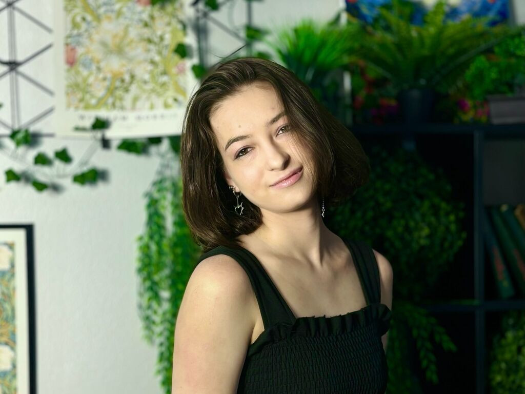 NicolleEnist LiveJasmin