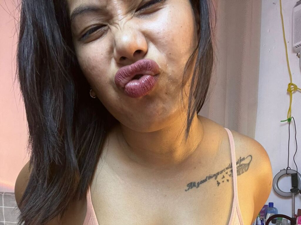 NikkySoliman LiveJasmin