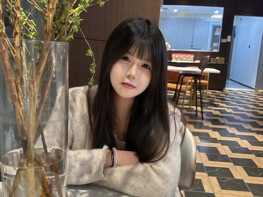 NinaHilda LiveJasmin