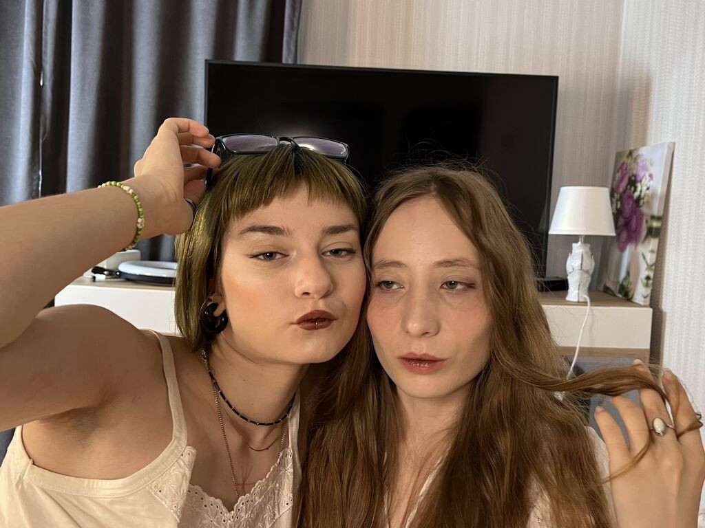 NoreenAndMamie LiveJasmin