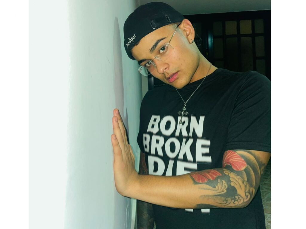 OliverMontiel LiveJasmin